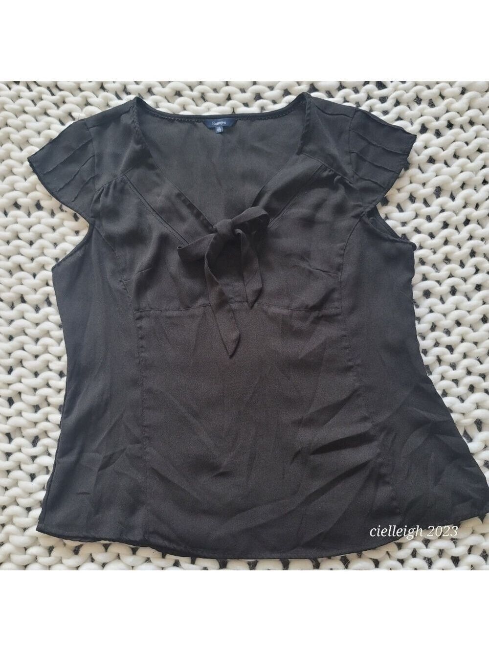 *4 for $25* Reitmans cap sleeve blouse